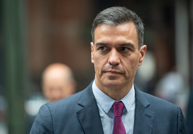 Aliados de Sánchez reclaman políticas concretas para no caer en "un populismo Disney"