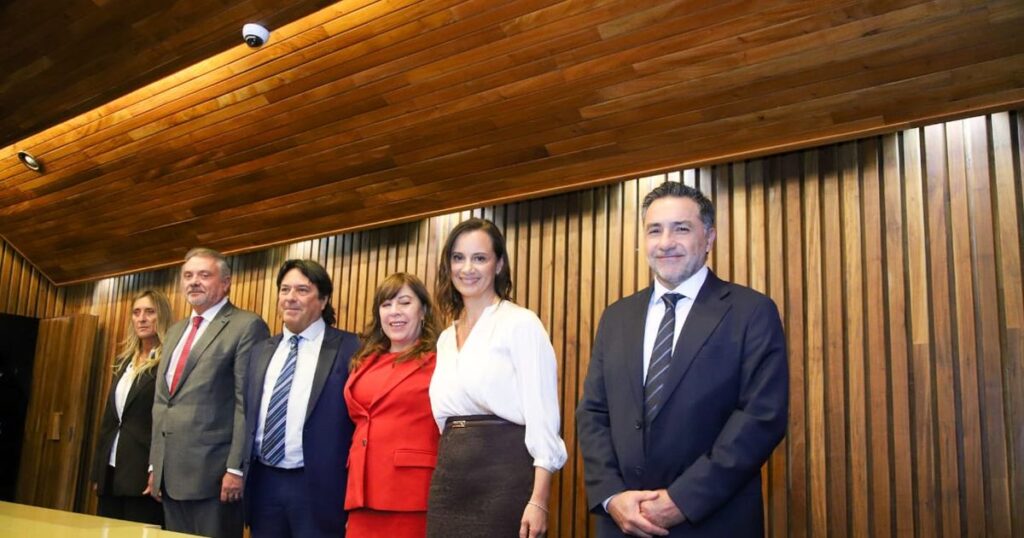 los-seis-integrantes-la-camara-apelaciones-cordoba.jpg