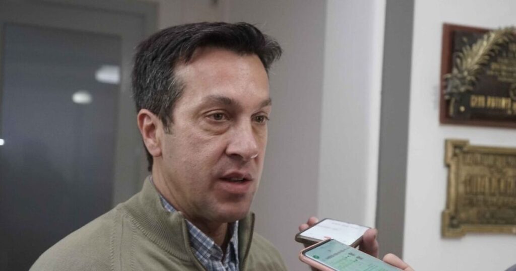 rojas-necocheajpeg.jpg
